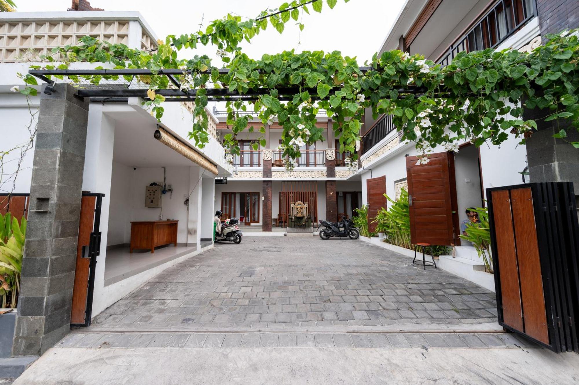 Sanur Reddoorz Plus At Yasa'S Living Denpasar מראה חיצוני תמונה