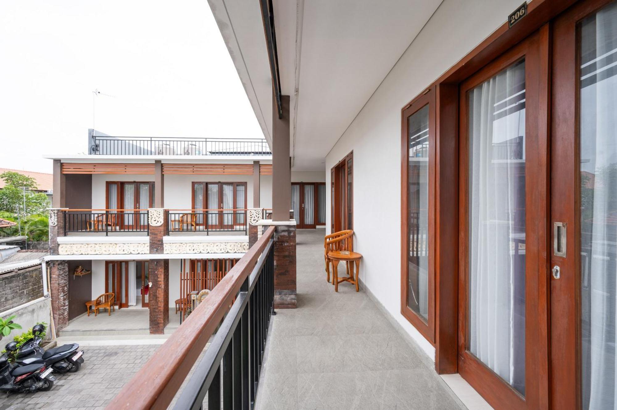 Sanur Reddoorz Plus At Yasa'S Living Denpasar מראה חיצוני תמונה